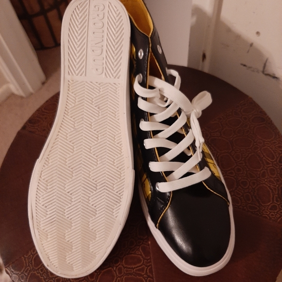 Huffel puff Harry Potter sneakers - Picture 3 of 5